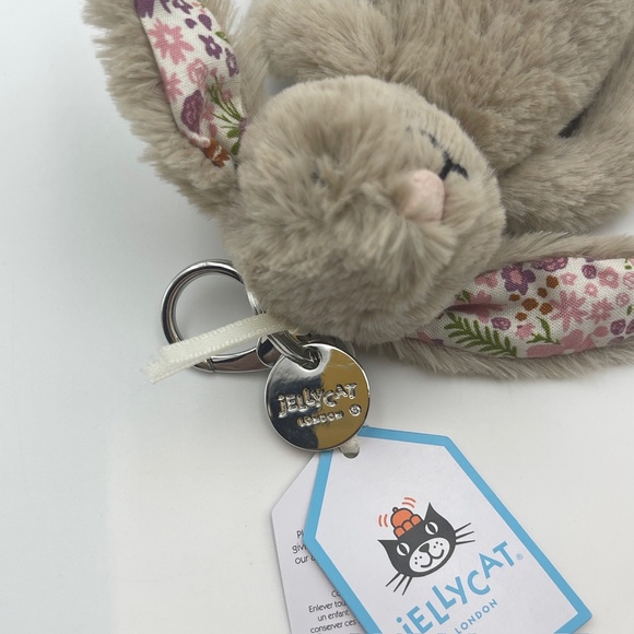 BNWT NEW JellyCat Plush Rabbit Blossom Beige Bunny petal Bag Charm 2025 keychain - Picture 8 of 9